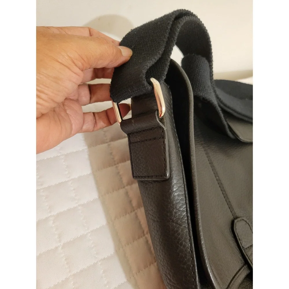 Cole Haan‎ Wayland Black Pebbled Leather Laptop Messenger Bag Satchel Corporate